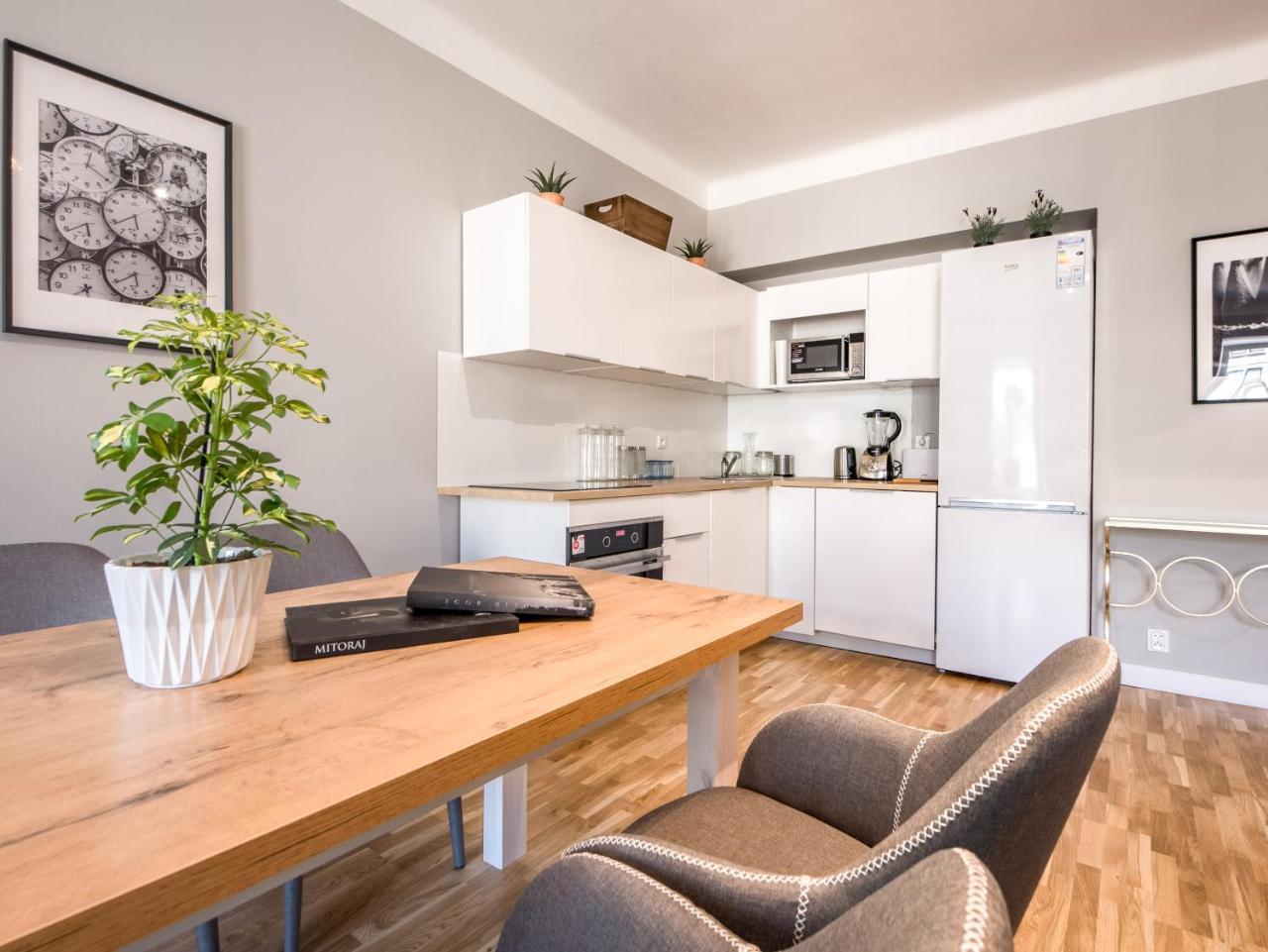 White Residence 4Rooms - City Center Warsaw Exterior photo